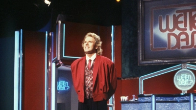 Thomas Gottschalk 1987 bei seiner ersten Sendung als „Wetten, dass..?“-Moderator. (Foto: Jörg Schmitt/dpa)