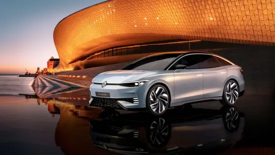 Limousine unter Strom: Mit der Studie ID Aero wirft VW einen Blick auf das Design einer vollelektrischen Mittelklasse-Limousine. (Foto: Volkswagen AG/dpa-tmn)