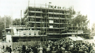 1924 wurde schon um die Finanzierung gestritten – es sollte noch sechs Jahre dauern, ehe dann das später nach Oberbürgermeister Borkholder benannte „Haus der Volksbildung“ gebaut wurde. (Foto: FLZ-Archiv)