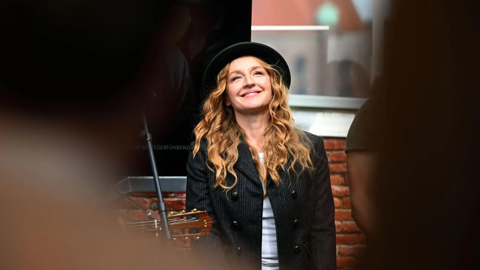 Brigitte Hobmeier würde gern mehr Theater spielen.  (Foto: Felix Hörhager/dpa)