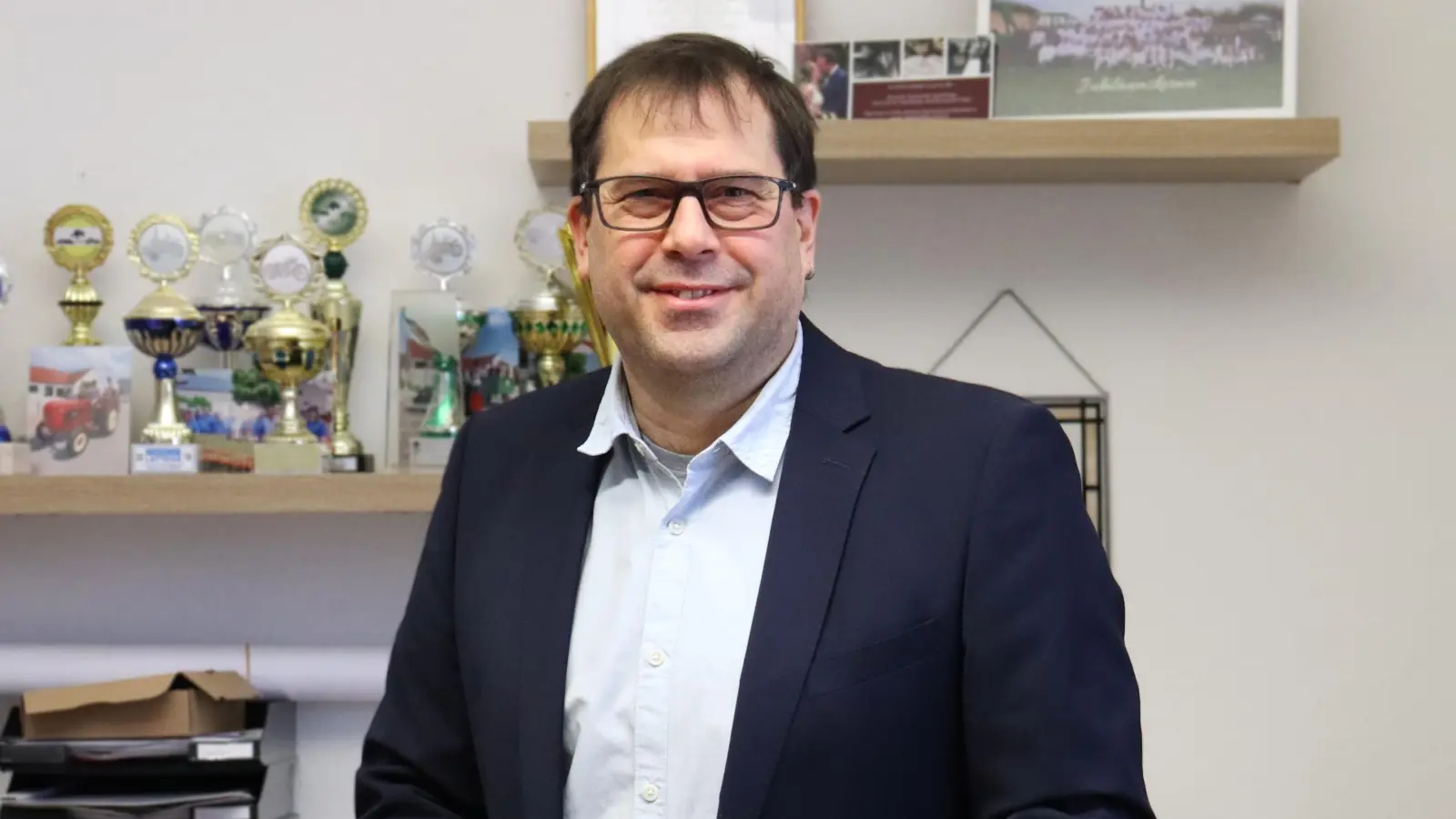 Stefan Bußinger (SPD/UW) bleibt Bürgermeister in Mitteleschenbach. (Foto: Antonia Müller)