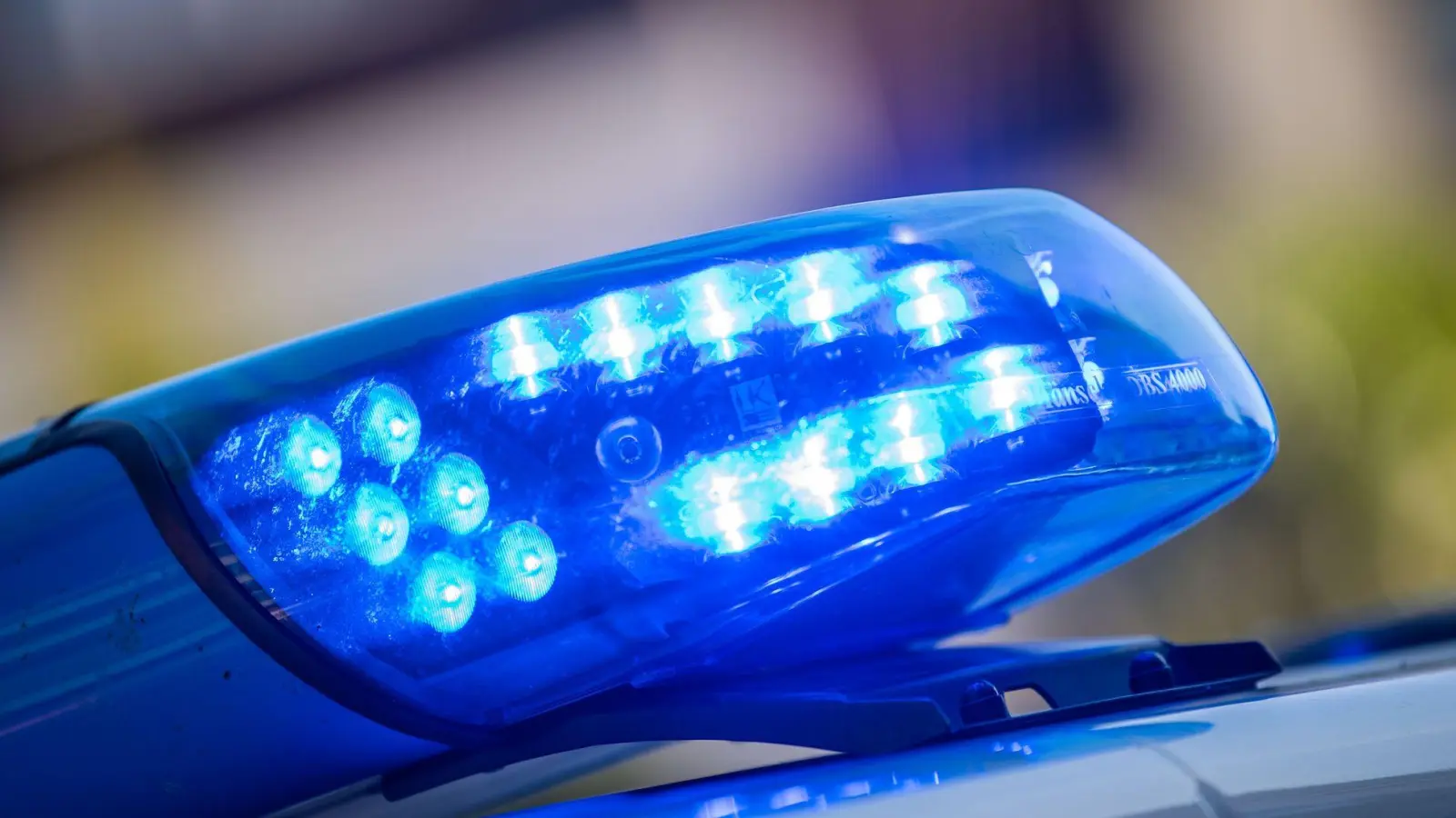 Die Polizei rückte bei einem ungewöhnlichen Ehestreit als Vermittler an. (Symbolbild) (Foto: Lino Mirgeler/dpa)