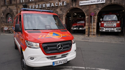 Die FFW Fürth ist derzeit mit ihrem CBRN-Fahrzeug für Stadt und Landkreis zuständig. Bayernweit sollen bald 99 solcher Erkunder im Einsatz sein – finanziert vom Bundesamt für Bevölkerungsschutz und Katastrophenhilfe, dem sie auch gehören.  (Foto: Heinz Wraneschitz)