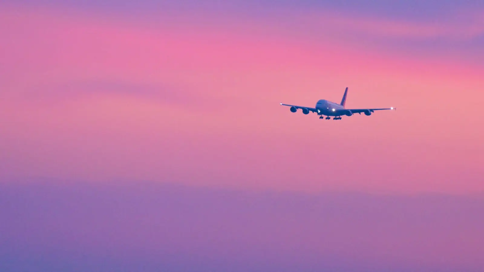 Der Luftraum in der Golfregion ist derzeit weitgehend geschlossen.  (Foto: Malin Wunderlich/dpa)