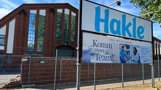 Die Zentrale des Hygienepapier-Herstellers Hakle in Düsseldorf. (Foto: Wolf von Dewitz/dpa)