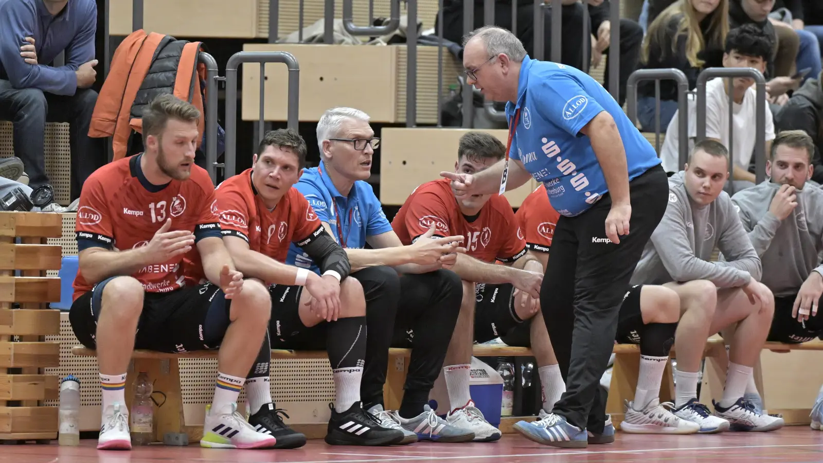 Vorgaben in der Abwehr wurden nicht umgesetzt, kritisiert Trainer Bernd Becker. (Foto: Martin Rügner)