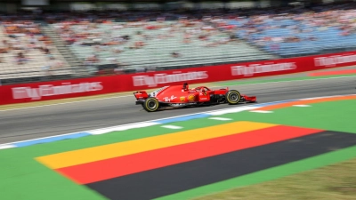 Sebastian Vettel in seinem Ferrari auf dem Hockenheimring: In naher Zukunft wird es kein Deutschland-Rennen in der Formel 1 geben. (Foto: Jan Woitas/dpa-Zentralbild/dpa)