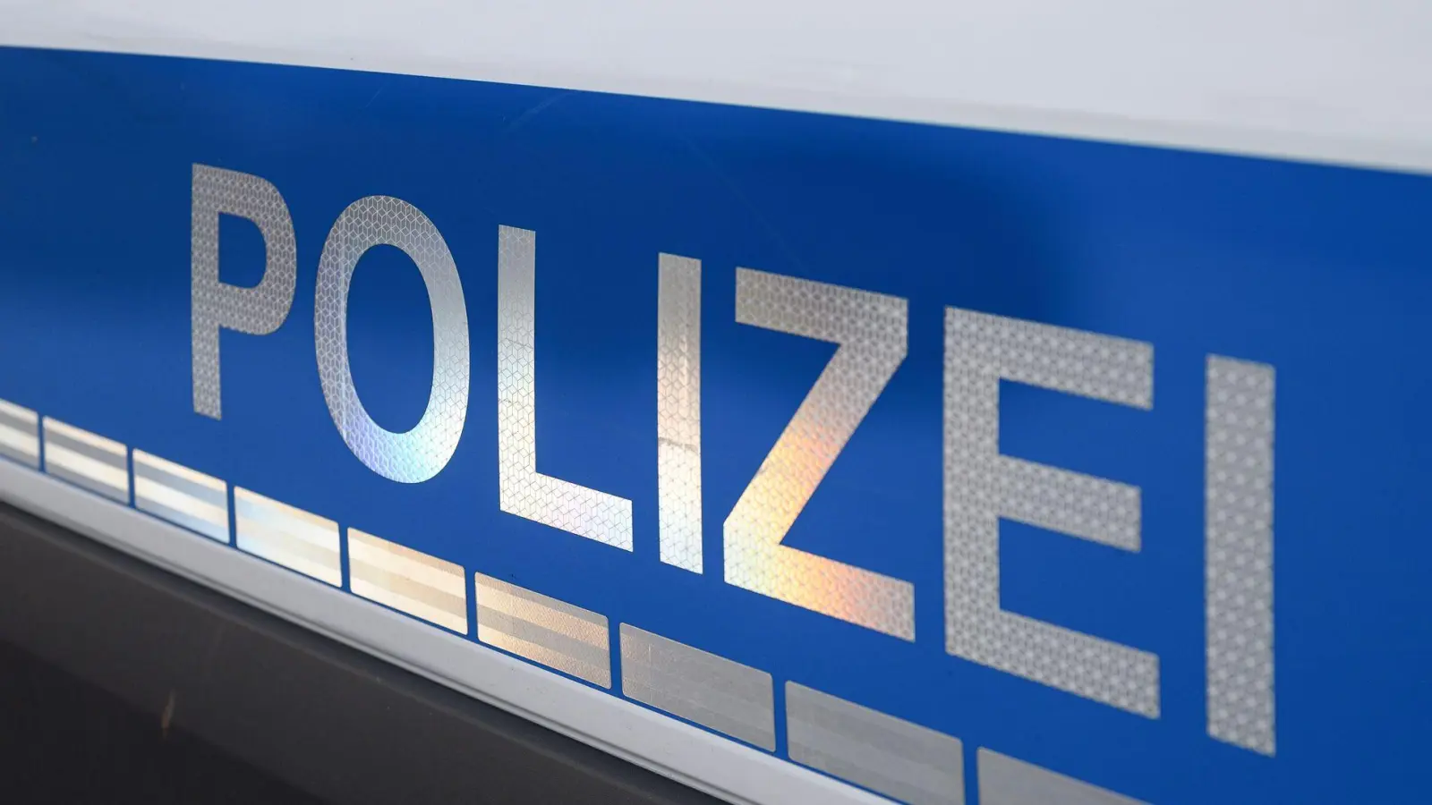 Die Polizei in Forchheim hat einen 18-Jährigen gefasst, der illegal Frauen beim Joggen gefilmt haben soll. (Symbolbild) (Foto: Daniel Vogl/dpa)