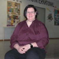 Schulleiterin Andrea Pfeiffer kann sich in diesem Jahr über überdurchschnittlich gute Anmeldezahlen am Theresien-Gymnasium freuen. (Archivbild: Robert Maurer)