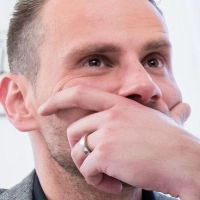 „Wie blöd kann man eigentlich sein?“: Gedanken wie diese - gegenüber sich selbst - kennen viele.  (Foto: Christin Klose/dpa-tmn)