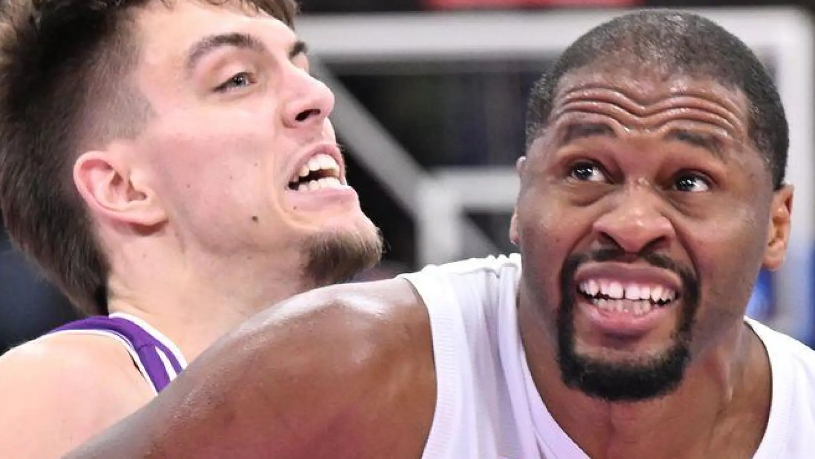 Zachary Ensminger (l) kommt nach Bamberg. (Foto: Swen Pförtner/dpa)