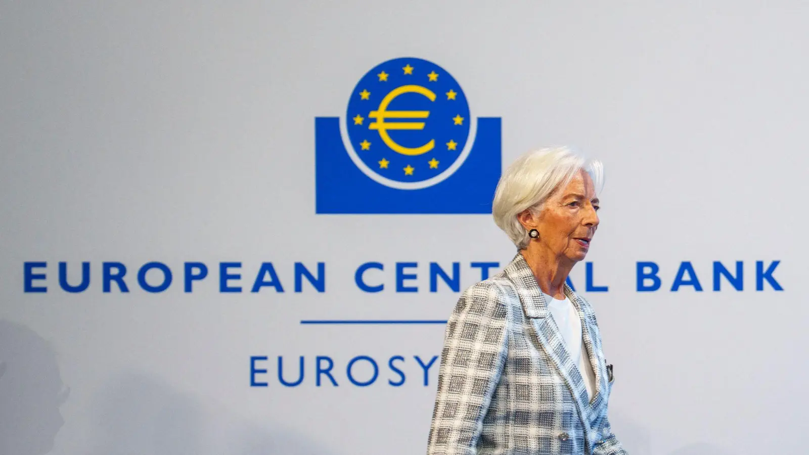 EZB-Präsidentin Christine Lagarde will die Notenbank Anfang Februar 2027 verlassen - fast neun Monate vor Ablauf ihrer achtjährigen Amtszeit. (Foto: Andreas Arnold/dpa)