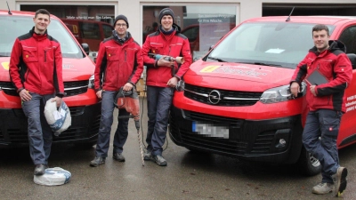 Heute führt Tobias Bender (rechts) die Geschäfte. Das Foto zeigt ihn mit den Mitarbeitern David Würflein, Luca Grimme und Jonas Käfer (von links).  (Archivbild: privat)