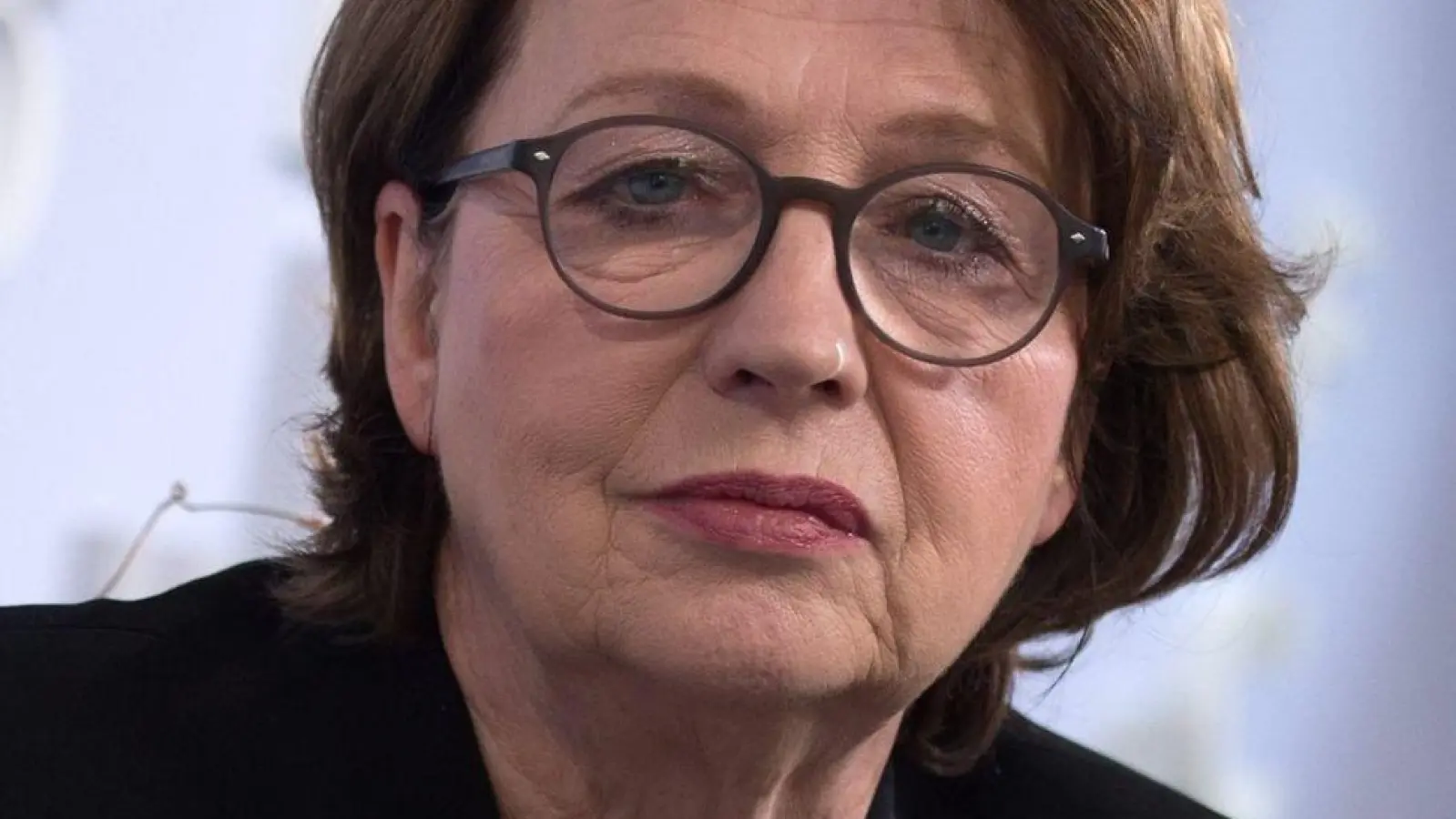 Katja Lange-Müller bekommt den Thomas-Mann-Preis. (Archivbild) (Foto: Arno Burgi/dpa-Zentralbild/dpa)