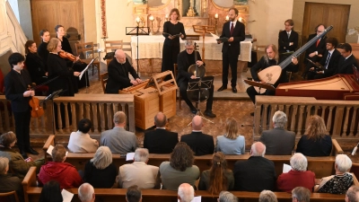 Mit Barockmusik und den entsprechend historischen Instrumenten wurde der diesjährige Musiksommer auf Schloss Seehaus eindrucksvoll eröffnet. (Foto: Judith Marschall)