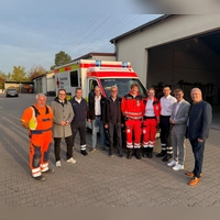 In Diespeck ist ab sofort ein Rettungswagen des Bayerischen Roten Kreuzes stationiert. (Foto: Landratsamt Neustadt/Aisch-Bad Windsheim/Volker Raab)