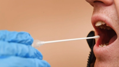 Ein Betrugsversuch mit einem Vaterschaftstest war Thema einer Gerichtsverhandlung am Amtsgericht Dillingen. (Symbolbild) (Foto: Stefan Sauer/dpa)