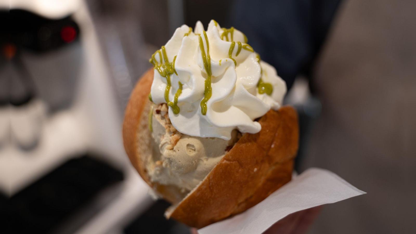 Sommertrend &amp;#39;25? Eis im Brioche-Brötchen | FLZ.de