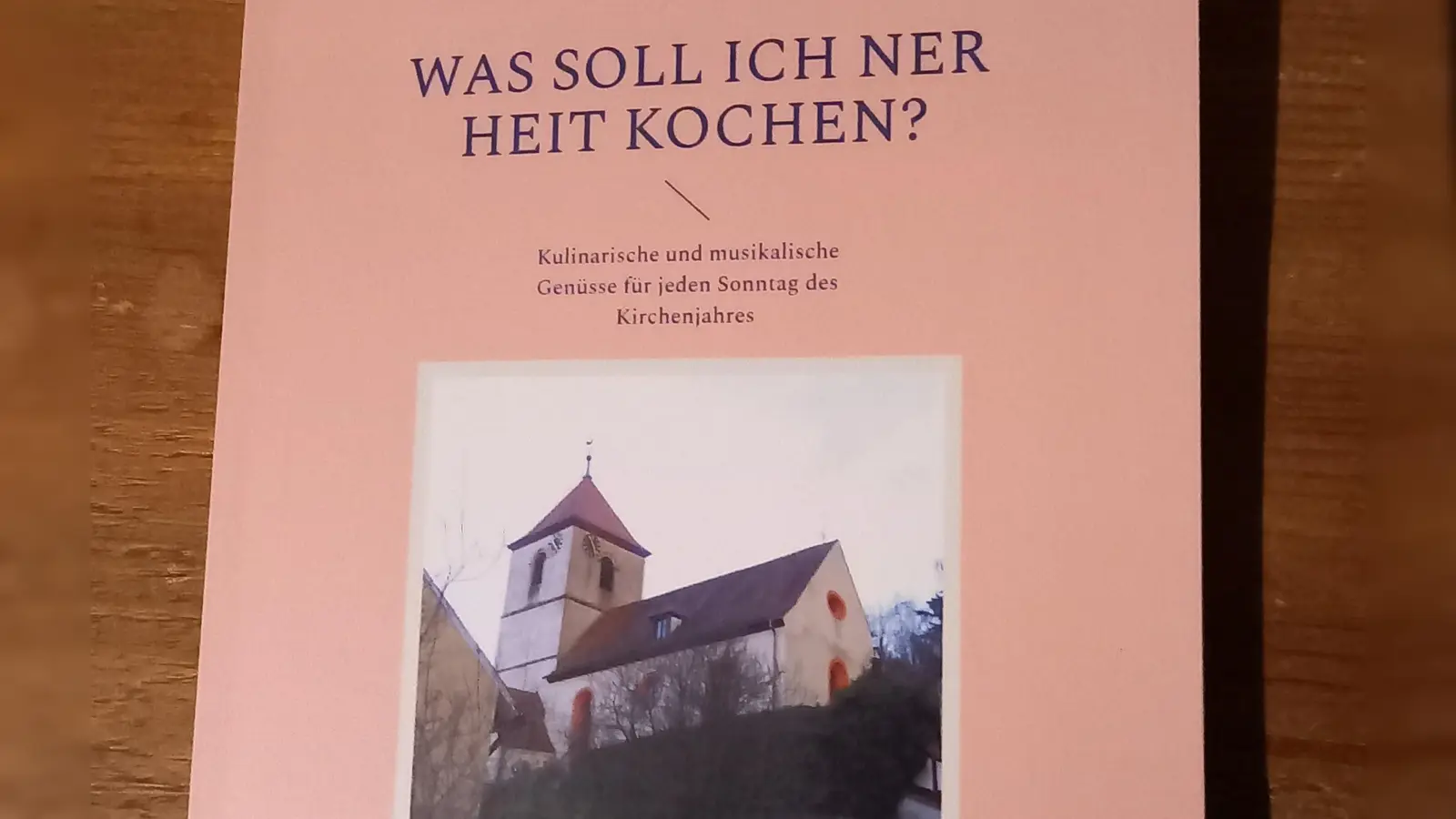 Musik, Kulinarik, Glaube, Geschichte: All das verbindet das musikalische Kochbuch, das die evangelische Kirchengemeinde Weißenbronn zusammengestellt hat. (Foto: Astrid Braun)