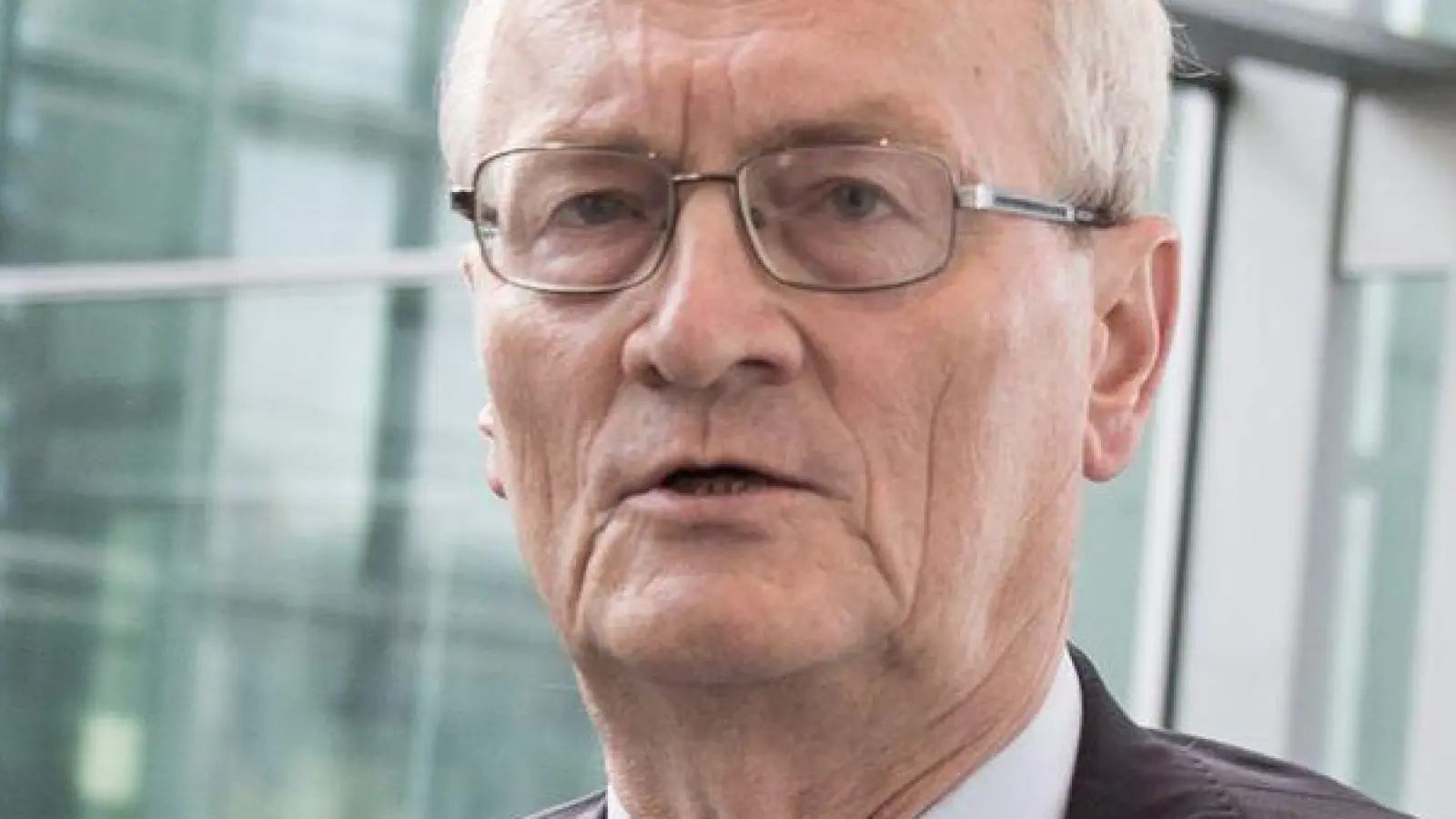 Es-BND-Präsident Hanning wurde festgenommen (Foto: Michael Kappeler/dpa)