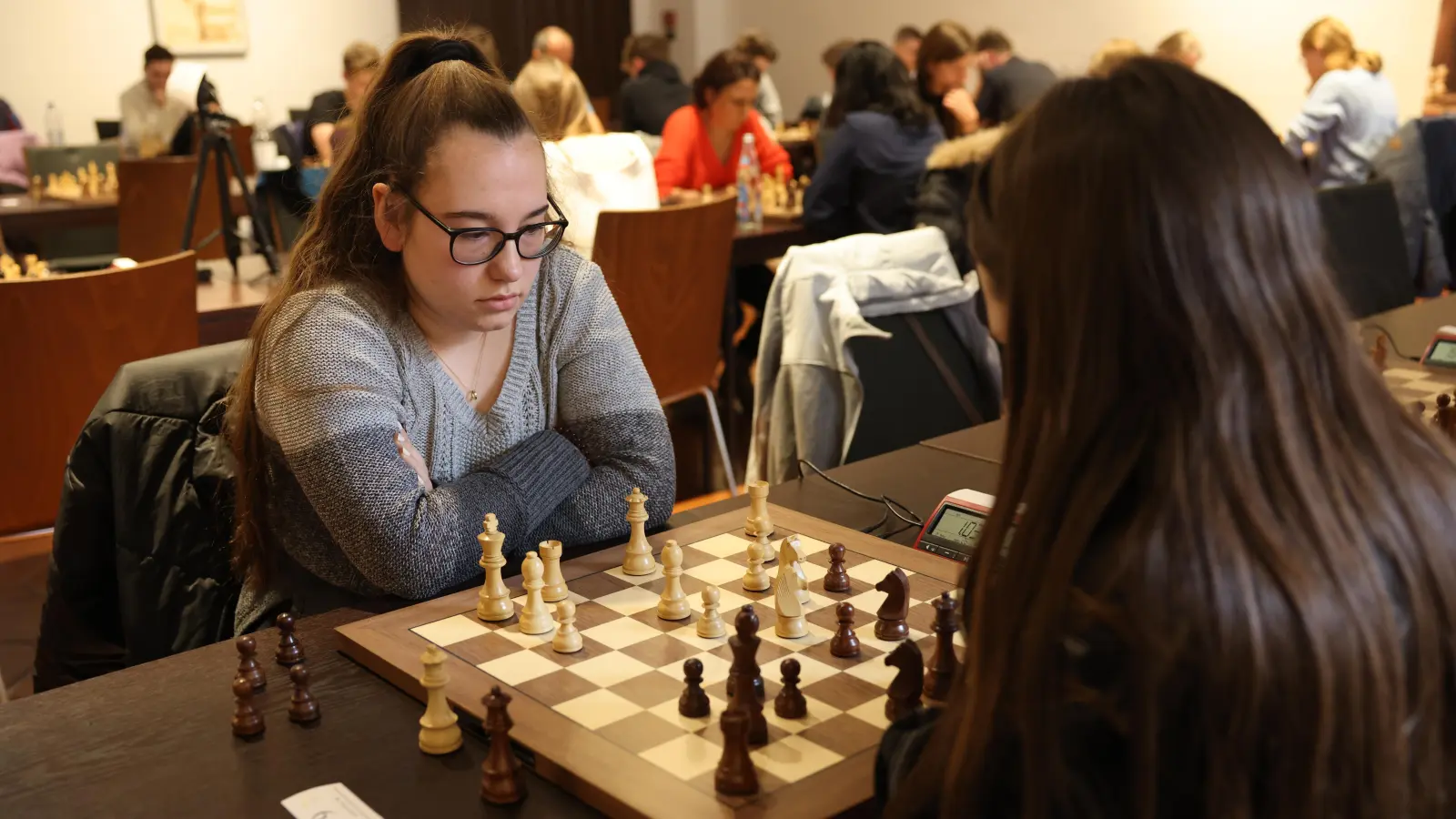 Amalia Stark (links) holte im Spitzenfeld der Frauen vier Punkte. (Foto: Edin Pezerovic)
