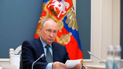 Wladimir Putin nimmt per Videokonferenz an dem G20-Gipfel teil. (Foto: Mikhail Klimentyev/Sputnik Kremlin Pool via AP/dpa)