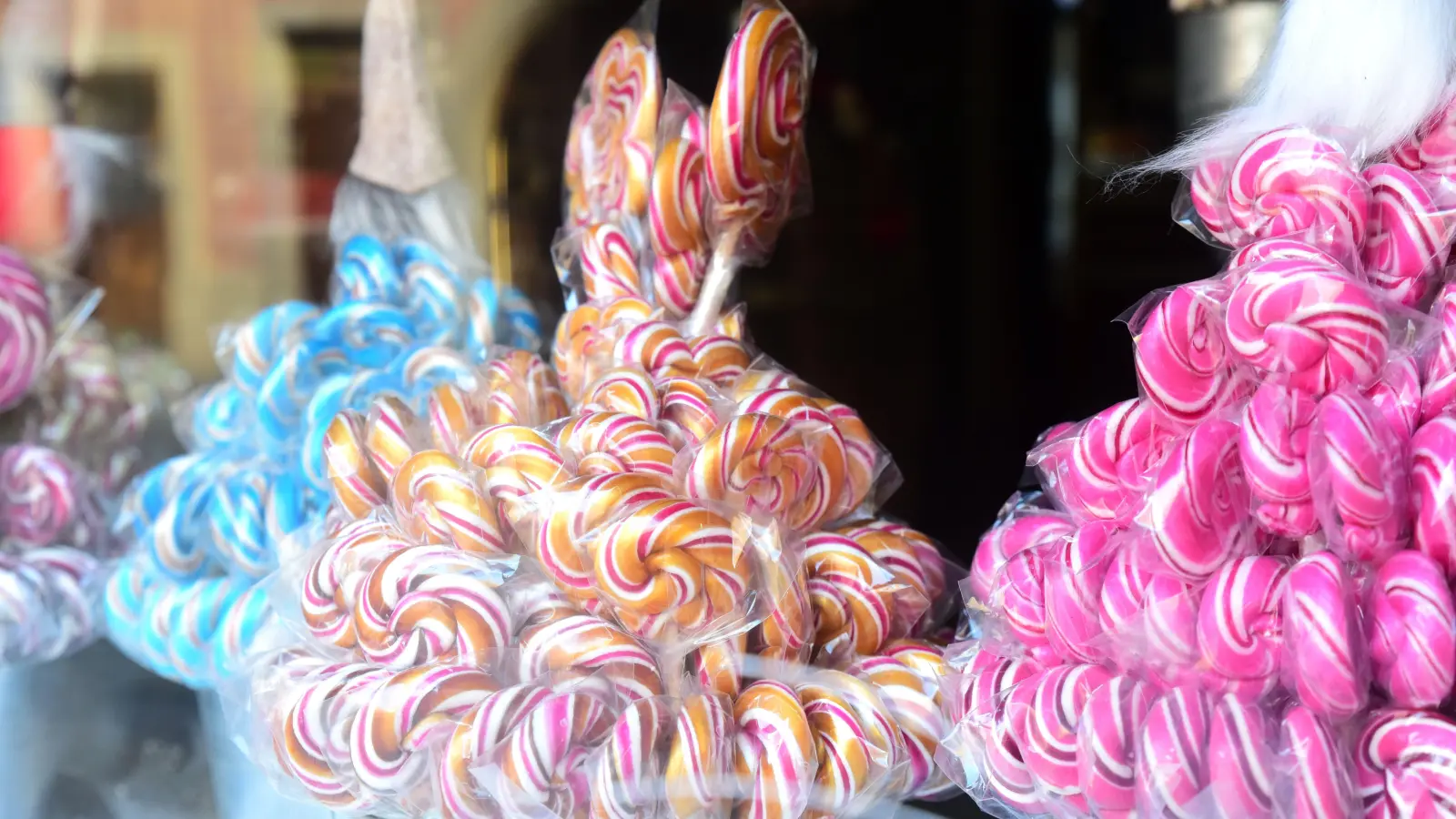 „Alles von Hand, da sind keine Zusatzstoffe drin“: So beschrieb der angeklagte Bonbon-Macher vor dem Amtsgericht die von ihm hergestellten Leckereien. (Foto: Irmeli Pohl)