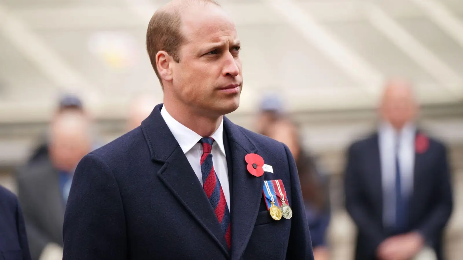 Prinz William gedenkt der gefallenen Weltkriegssoldaten. (Foto: Dominic Lipinski/PA Wire/dpa)