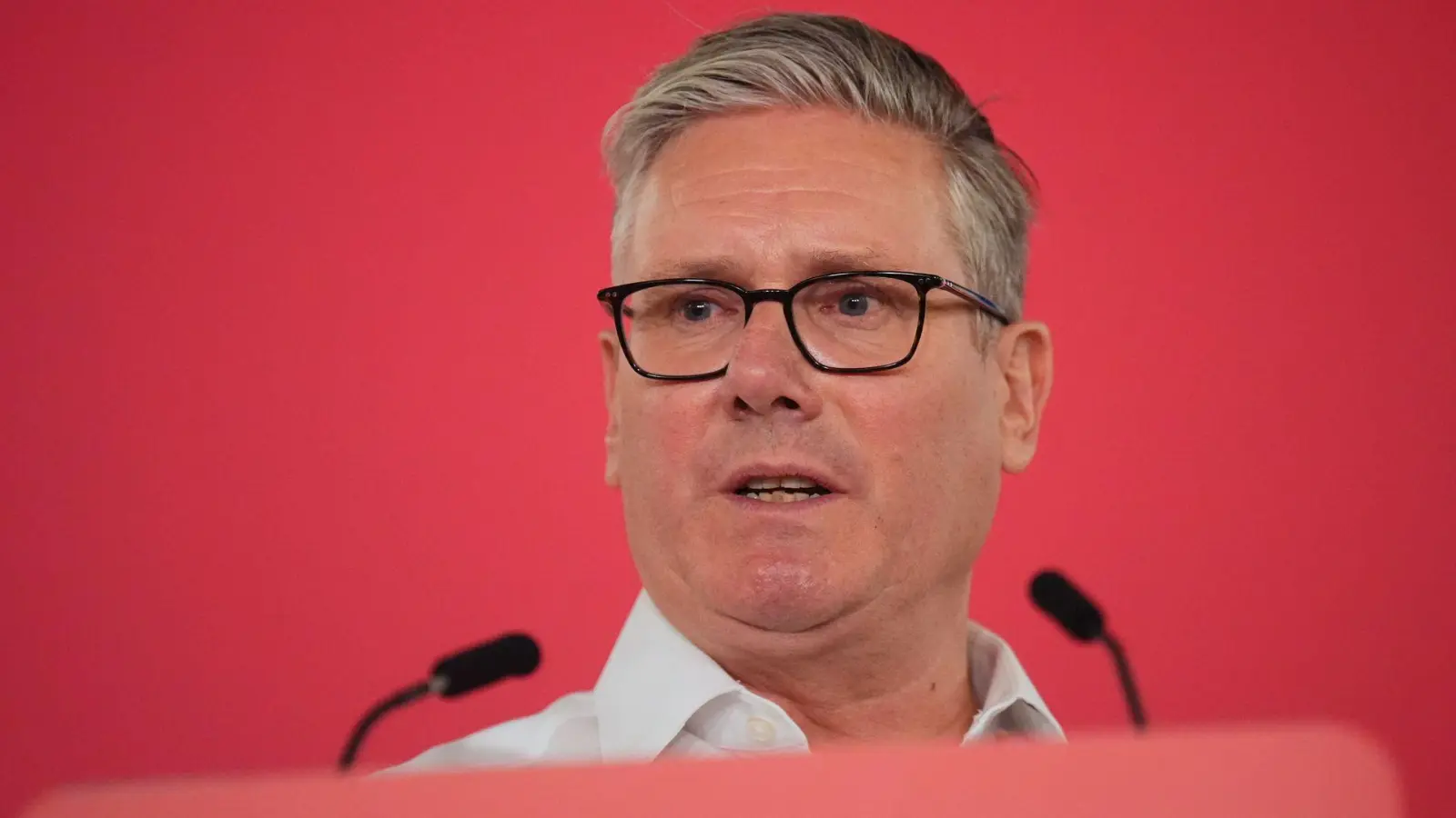 Bei seiner Krisenrede am Montag zeigte sich der britische Premier noch kämpferisch. (Foto: James Manning/PA Wire/dpa)