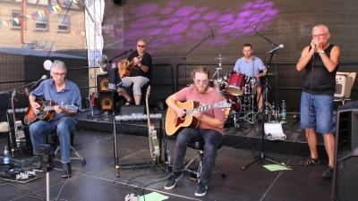Zehn Bands treten im Rahmen des Altstadtfestes auf zwei Bühnen auf. (Foto: Alexander Biernoth)