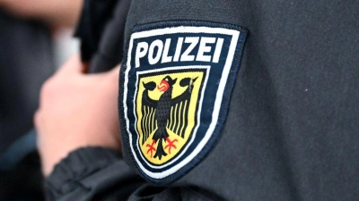 Nach Kontrollen an der tschechischen Grenze ermittelt die Bundespolizei gegen insgesamt sieben Männer und Jugendliche. (Symbolbild) (Foto: Sven Hoppe/dpa)