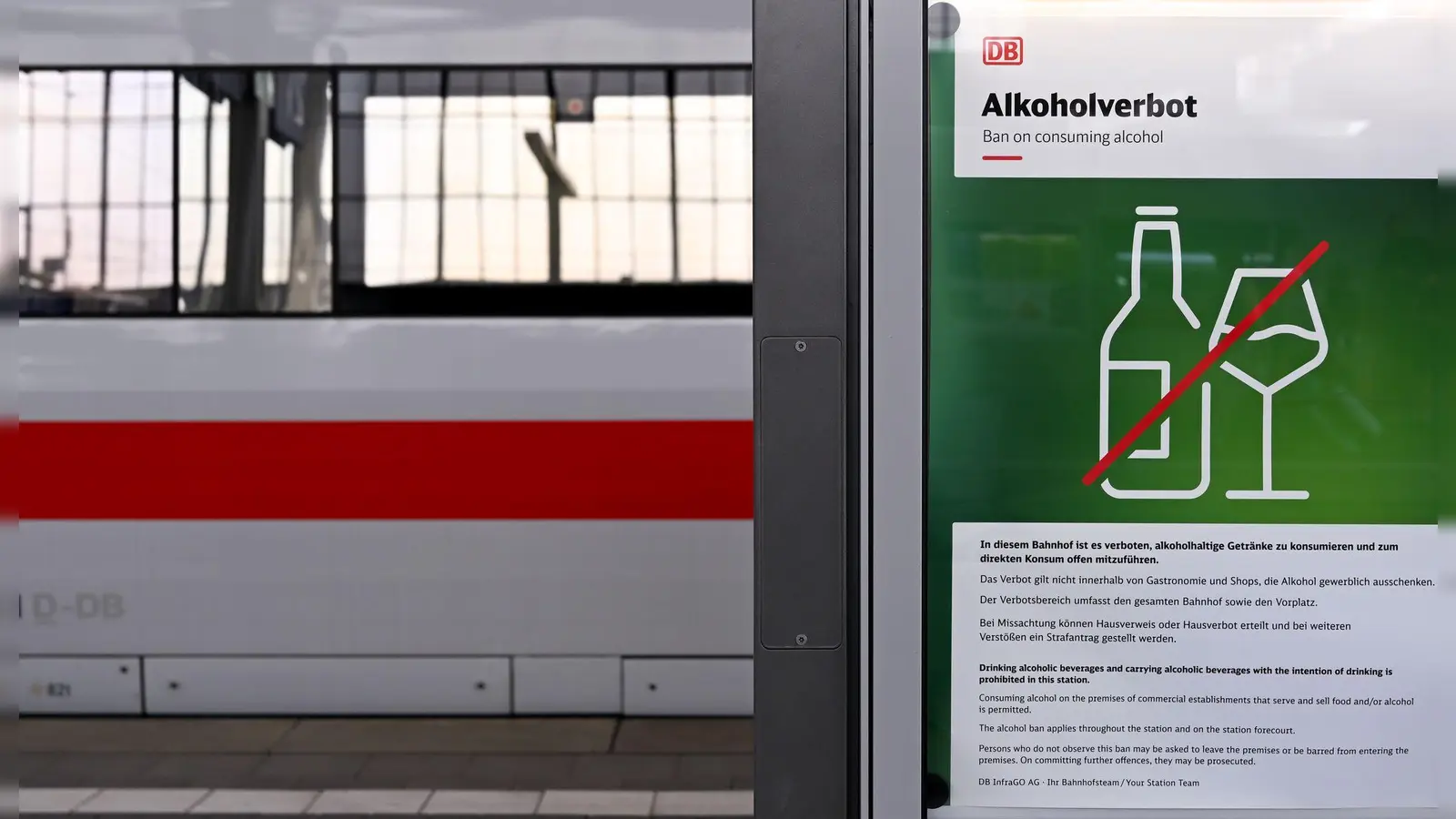 Das Sicherheitsgefühl für Reisende soll sich verbessern und der Reinigungsaufwand senken. (Archivbild) (Foto: Sven Hoppe/dpa)
