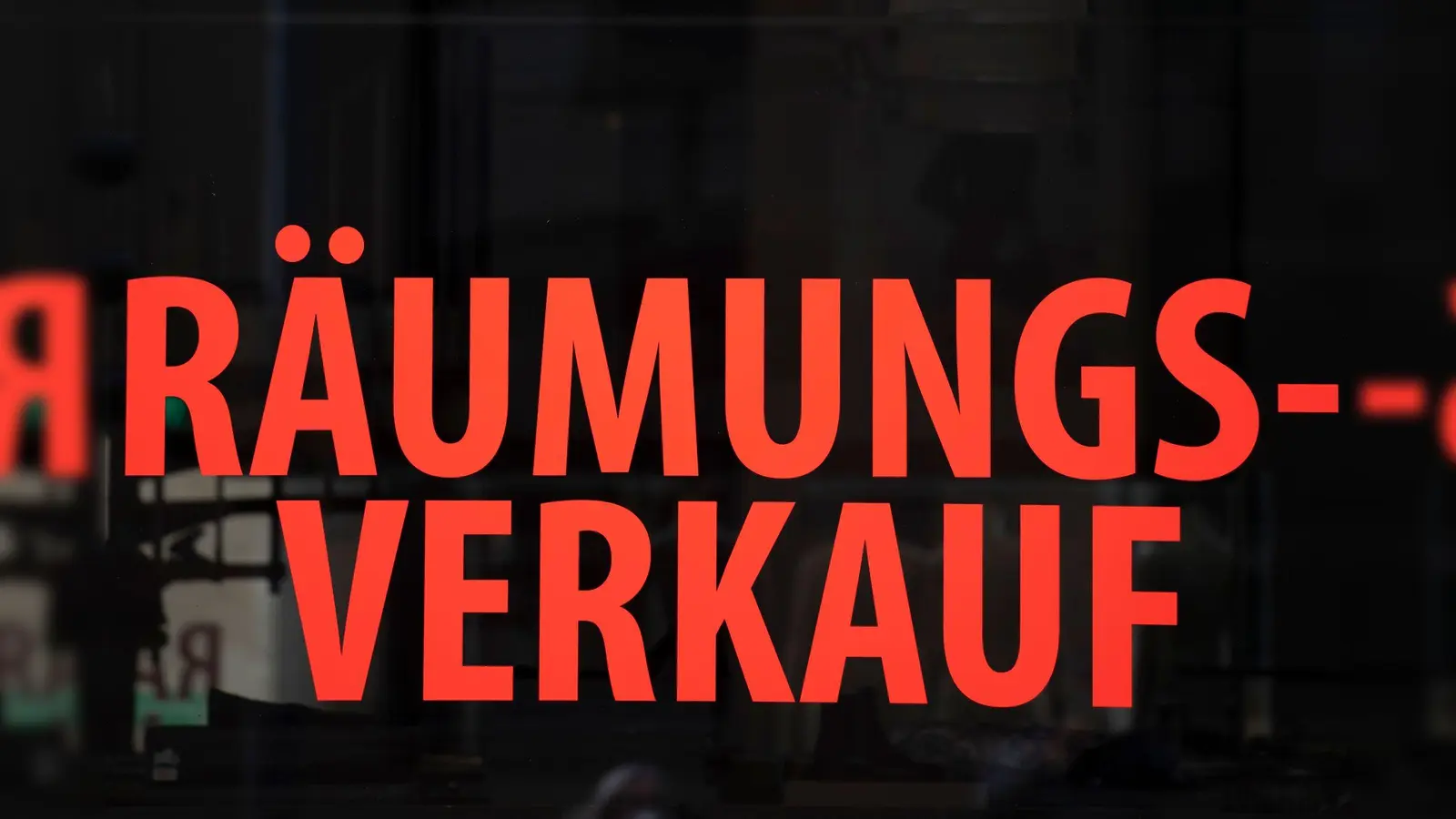 Die Auskunftei Creditreform rechnet damit, dass die Zahl der Firmenpleiten in Deutschland weiter nach oben gehen wird: „Der Pleite-Höhepunkt ist noch nicht erreicht.“ (Symbolbild) (Foto: Boris Roessler/dpa)