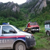 Die Schüler und ihre Begleiter wurden von einem Gewitter überrascht. (Foto: Roland Theny/Filmteam-Austria/apa/dpa)