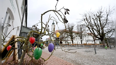 Am Ostersonntag wird der Himmel in der zweiten Tageshälfte vielerorts grau und regnerisch. (Foto: Felix Hörhager/dpa)