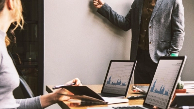 Duales Studium oder duale Ausbildung: Was ist das Richtige für mich? (Foto: Pixabay)