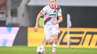 Trägt auch in der kommenden Saison das FCA-Trikot: Yannik Keitel. (Archivbild) (Foto: Harry Langer/dpa)