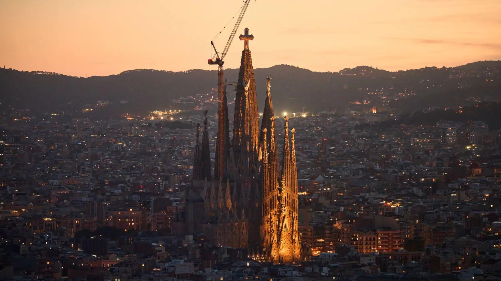 Die stark verweste Leiche wurde rund 50 Kilometer nordwestlich von Barcelona gefunden. (Archivbild) (Foto: Emilio Morenatti/AP/dpa)