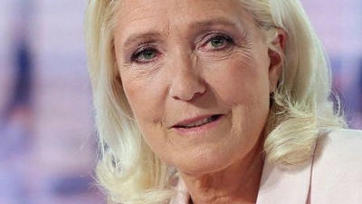 Marine Le Pen geht voll auf Risiko und tritt trotz eines offenen Gerichtsverfahrens als Präsidentschaftskandidatin an. (Foto: Christian Hartmann/Reuters Pool via AP/dpa)