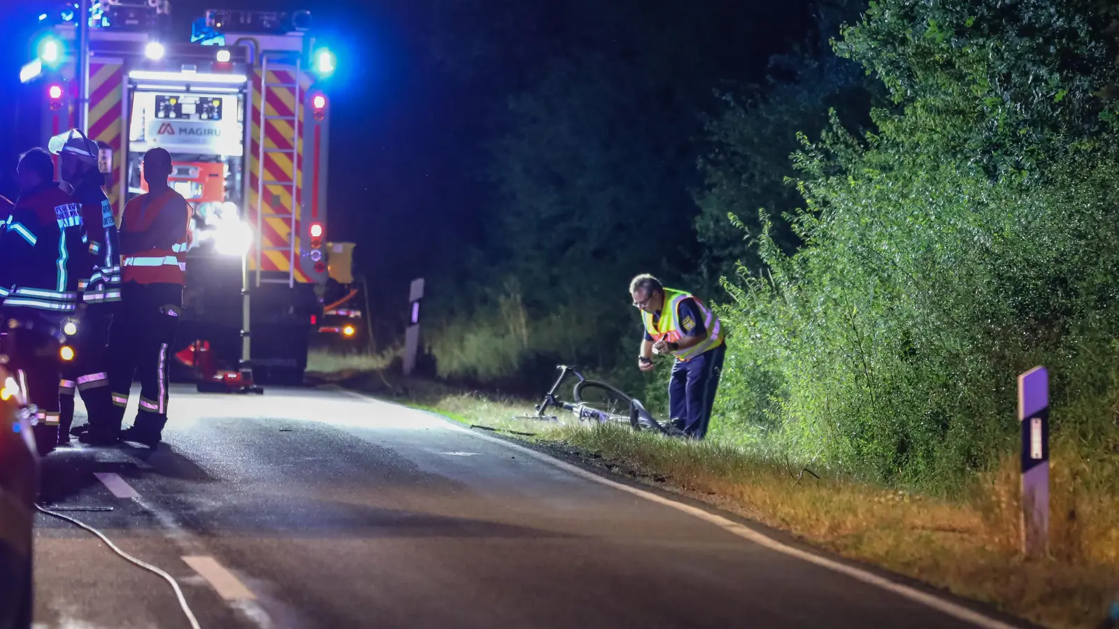 Die Staatsanwaltschaft Ansbach hat Anklage wegen versuchten Mordes gegen einen Unfallfahrer bei Münchzell erhoben. (Archivbild: NEWS5 / Oßwald)