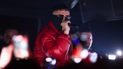 Bei Cem Özdemirs Geburtstagsparty war Rapper Haftbefehl zu Besuch. (Archivbild) (Foto: Hannes P. Albert/dpa)