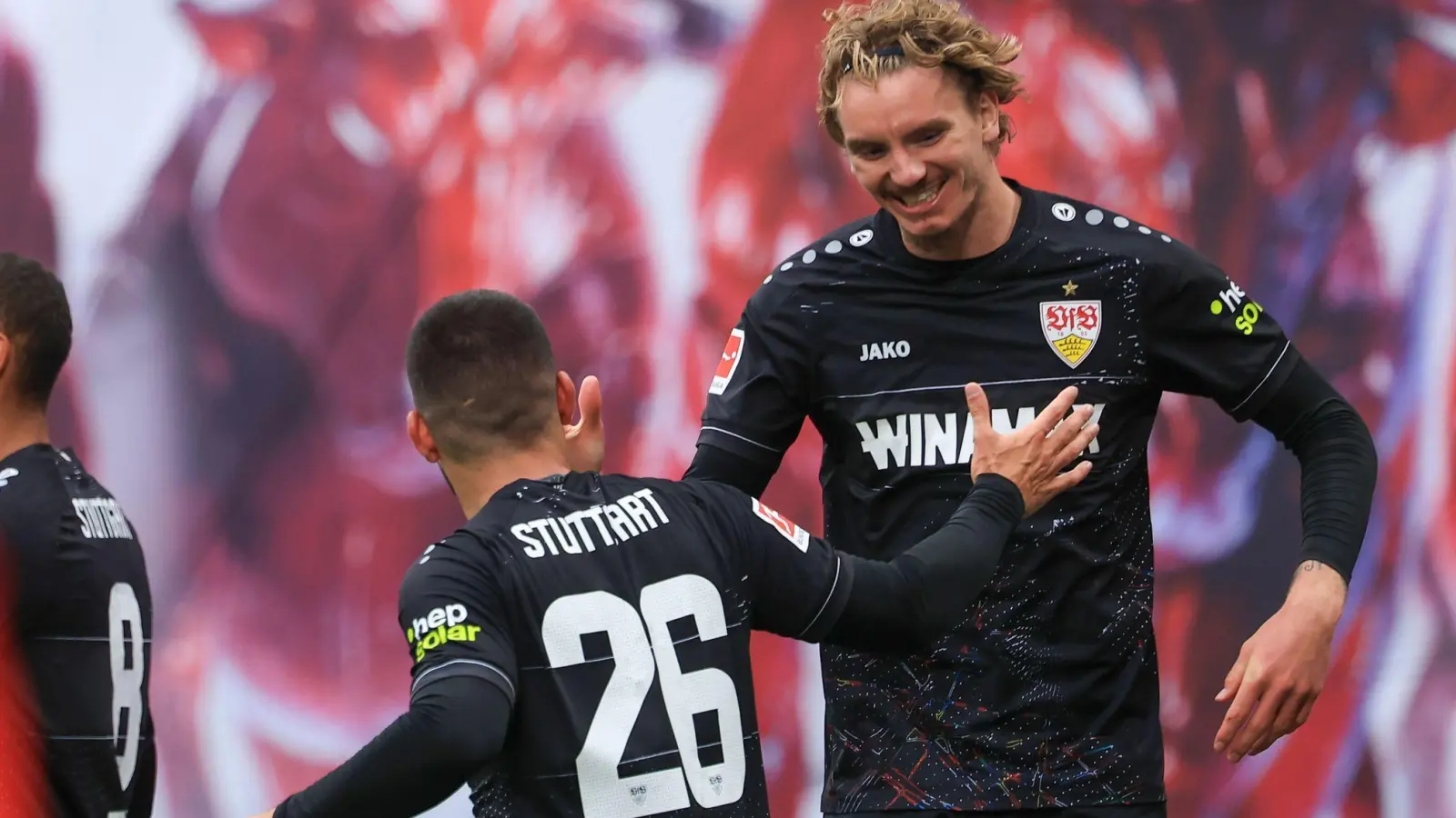 Bald Gegner? Noch stehen Deniz Undav und der mit München in Verbindung gebrachte Nick Woltemade in Stuttgart unter Vertrag. (Foto: Jan Woitas/dpa)