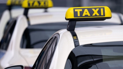Für das Taxigewerbe sind Uber &amp; Co. eine Bedrohung. (Symbolbild) (Foto: Sven Hoppe/dpa)
