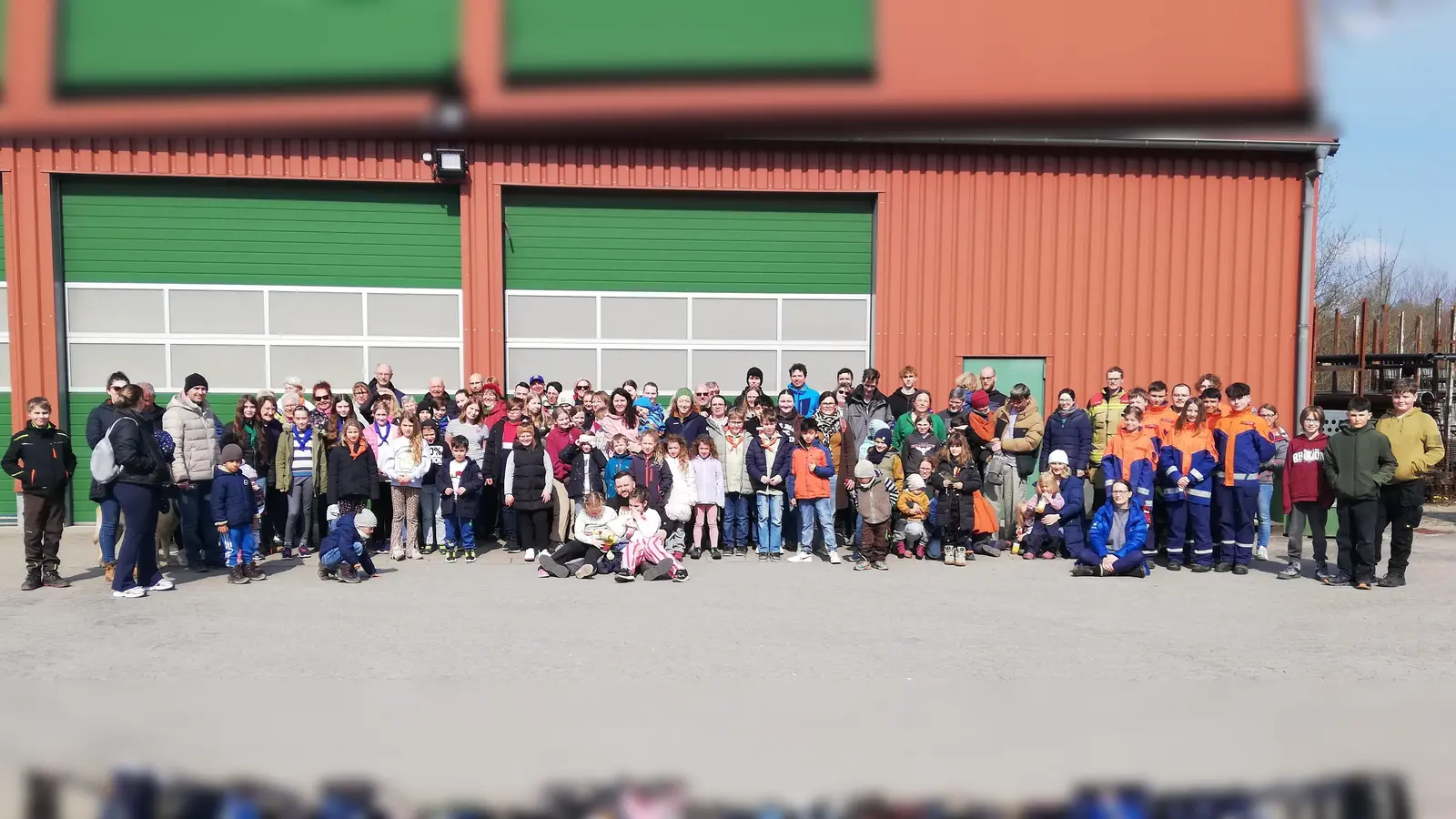 Zahlreiche freiwillige Helferinnen und Helfer trugen dazu bei, dass Neustadt sauber wird.  (Foto: Anne Junhom)