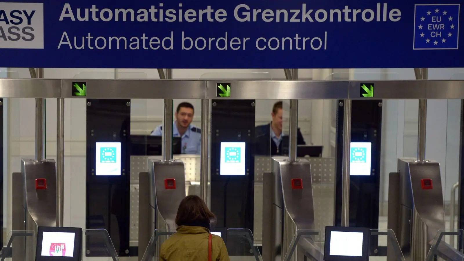 Das neue EU-Grenzsystem soll mehr automatisierte Kontrollen ermöglichen. (Archivbild) (Foto: picture alliance / dpa)