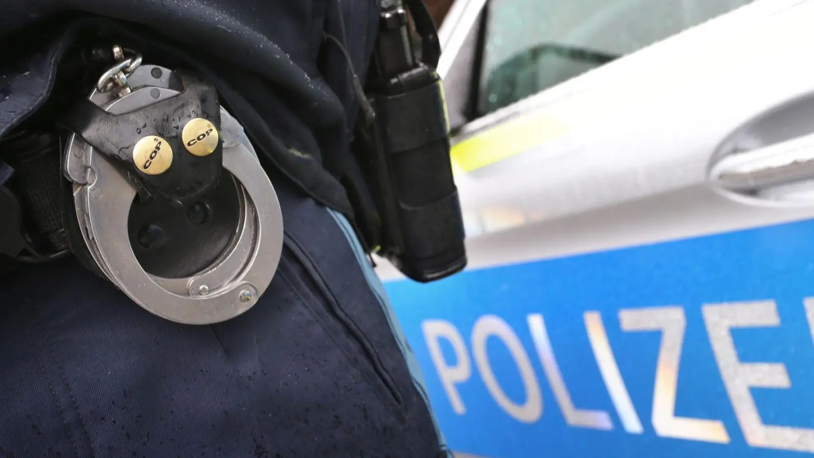 Der mutmaßliche Täter ließ sich widerstandslos festnehmen, inzwischen wurde gegen ihn ein Haftbefehl erlassen. (Symbolbild) (Foto: Karl-Josef Hildenbrand/dpa)