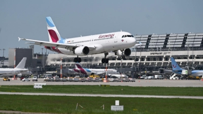 Die Lufthansa-Tochter Eurowings startet von zahlreichen Flughäfen in Deutschland.  (Foto: Bernd Weißbrod/dpa)