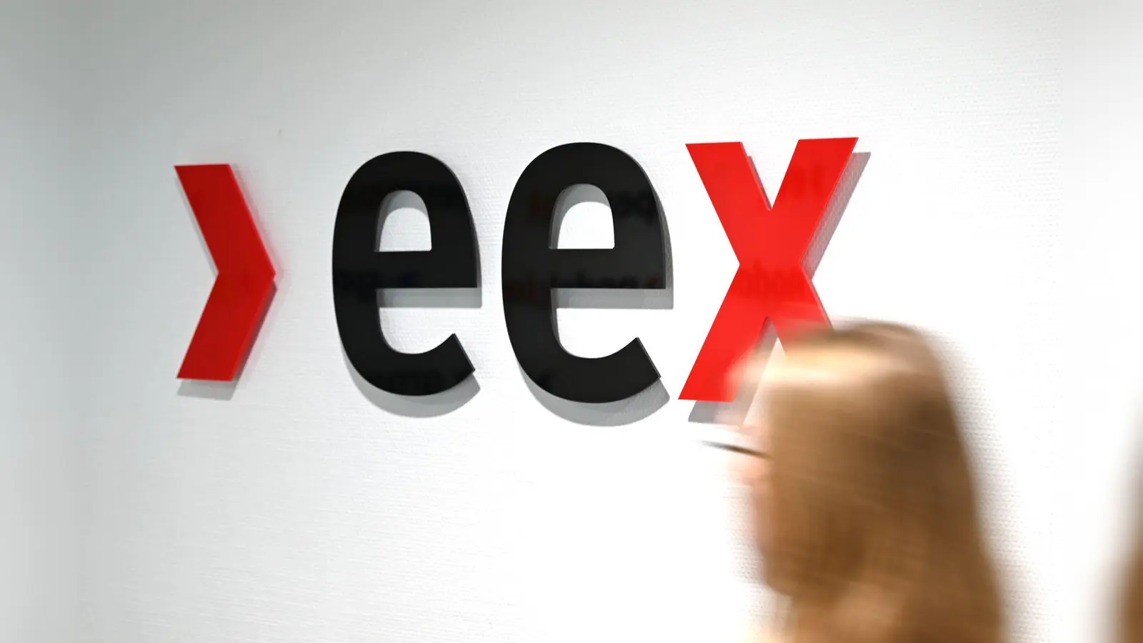 Die EEX mit Sitz in Leipzig ist heute die größte Strombörse weltweit.  (Foto: Elisa Schu/dpa)