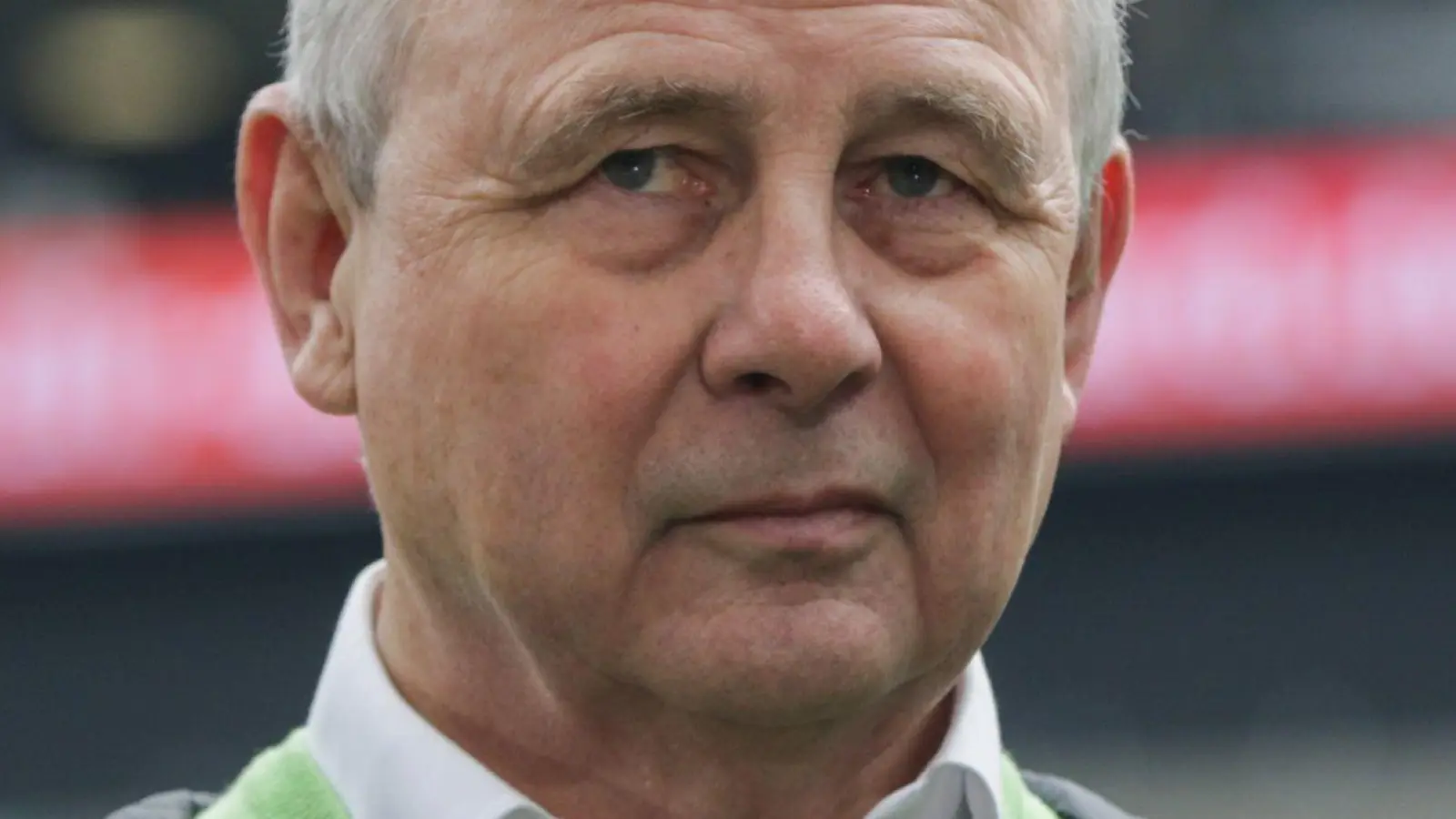 Nun wird eine Tribüne im Frankfurter Stadion nach Bernd Hölzenbein benannt.  (Foto: picture alliance / dpa)