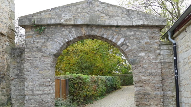 Im Amtsgartenweg in Uffenheim ereignete sich am ersten Weihnachtsfeiertag ein mutmaßlicher Raubüberfall. (Foto: Sylvia Fehlinger)